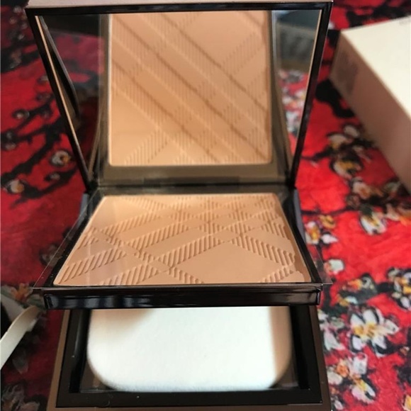 burberry cashmere compact